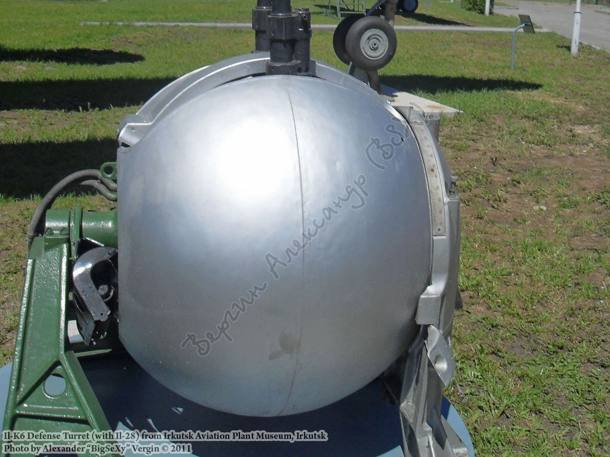 Defense turret Il-K6 (with Il-28)_Irkutsk_015.JPG