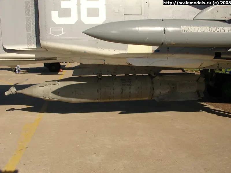 Су-24 (МАКС-2005)