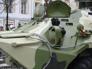 w_btr80_06.jpg