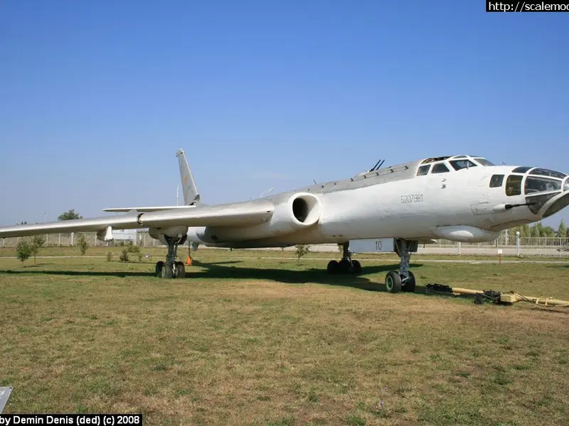 Ту-16 (Технический музей, Тольятти)