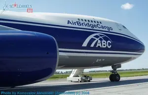 w_boeing747_200er_01.jpg