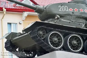 w_t34_85_grodno_mem_14.jpg