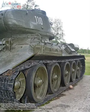 w_t34_85_grodno_13.jpg