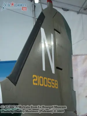 w_c47skytrain_lebourget_30.jpg