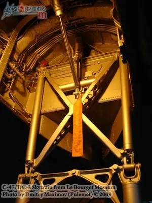 w_c47skytrain_lebourget_48.jpg