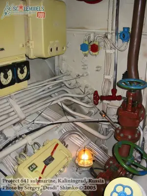 w_641submarine_kaliningrad_80.jpg