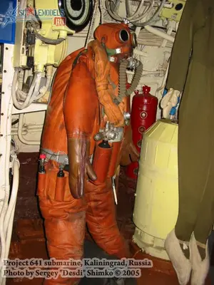 w_641submarine_kaliningrad_93.jpg