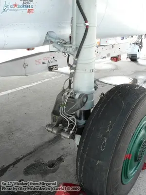 w_su27_mirgorod_78.jpg