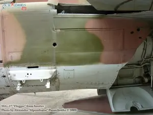 w_mig27_saratov_27.jpg