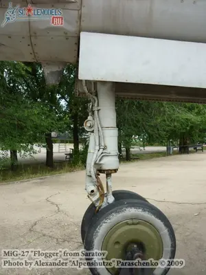 w_mig27_saratov_43.jpg