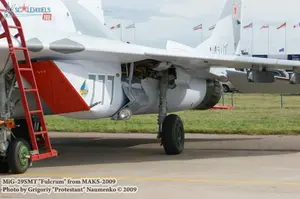 w_mig29smt_maks2009_47.jpg