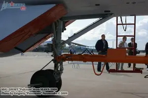 w_mig29smt_maks2009_40.jpg