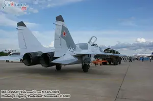 w_mig29smt_maks2009_17.jpg