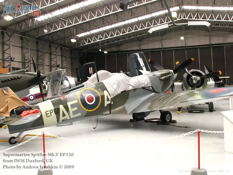 Spitfire Mk.V EP120 (IWM Duxford, UK)