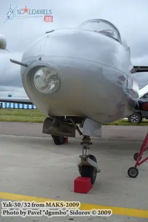 yak30_32_maks2009_3.jpg